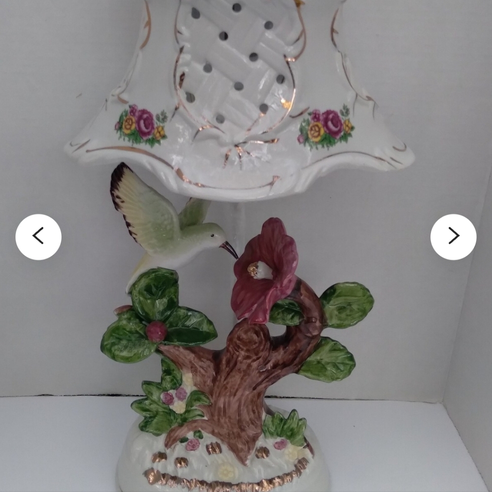 Porcelain Lamp - Picture 3 of 3